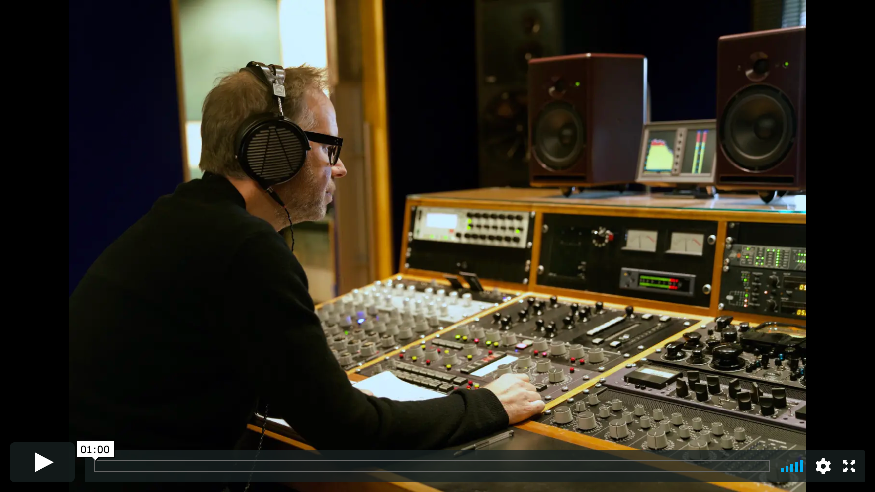 Metropolis Mastering Engineer Stuart Hawkes on the LCD-MX4